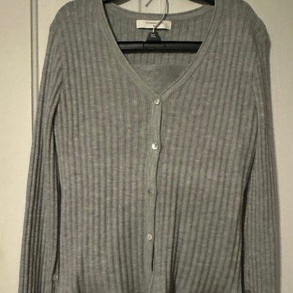 Commense Sweater and mini skirt set - Picture 3 of 4